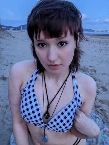 Full leaked Jenthepoetrycryptid private onlyfans photo