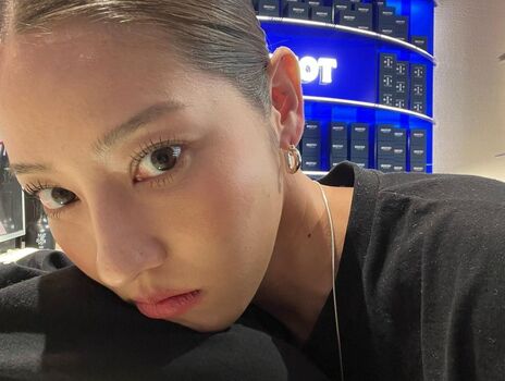 Full leaked Jeon jisu private photo