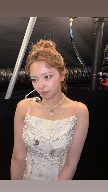 Full leaked Jeongyeon private photo