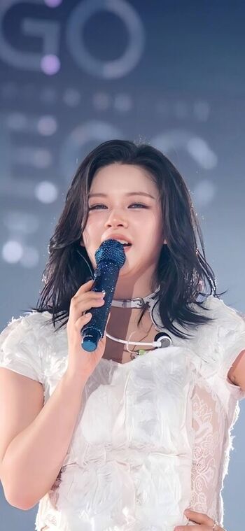 Full leaked Jeongyeon private photo