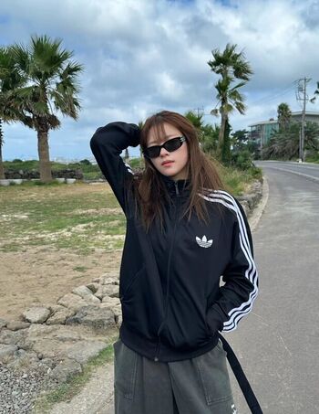 Full leaked Jeongyeon private photo