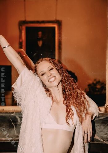 Jess Glynne