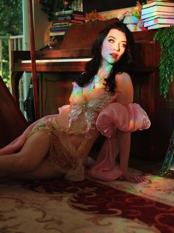 Full leaked Jessie paege page private onlyfans photo