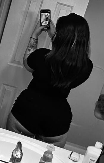 Full leaked Jessiieelynn private onlyfans photo