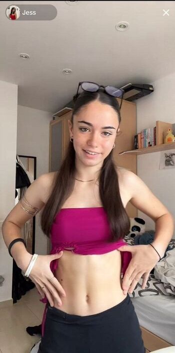 Full leaked Jessiinnie private photo