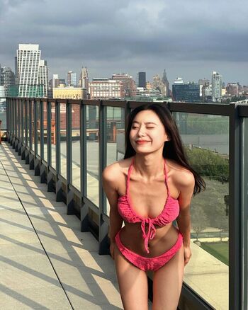 Full leaked Jia east page private onlyfans photo