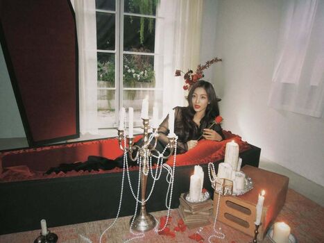 Full leaked Jihyo page private photo