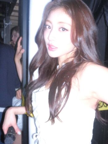Full leaked Jihyo page private photo