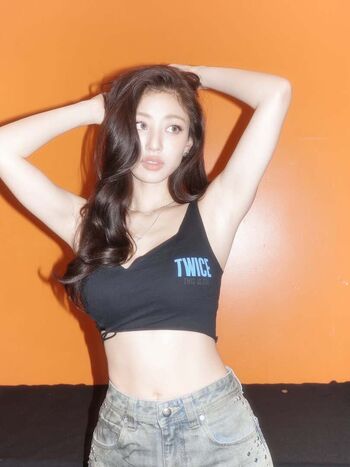 Full leaked Jihyo private photo