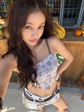 Full leaked Jihyo private photo
