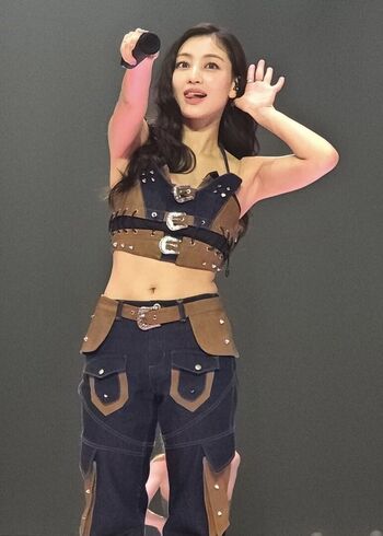 Full leaked Jihyo private photo