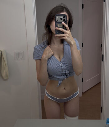 Full leaked Jillynozomi page private photo