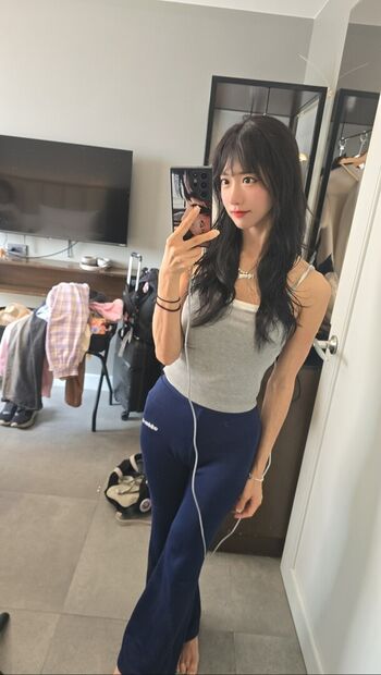 Full leaked Jinnytty page private onlyfans photo