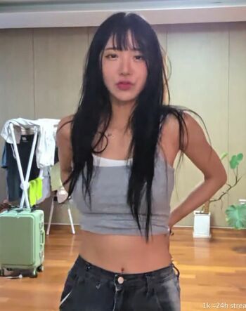 Full leaked Jinnytty page private photo