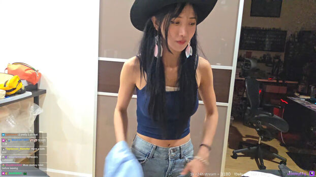 Full leaked Jinnytty private photo