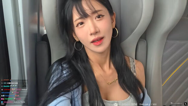 Full leaked Jinnytty private photo