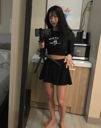Full leaked Jinnytty private photo