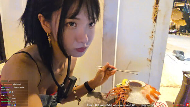 Full leaked Jinnytty page private photo