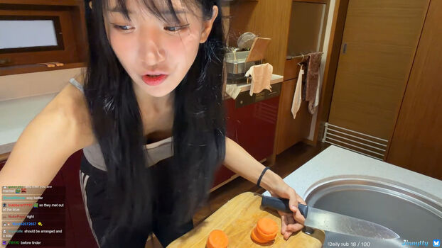 Full leaked Jinnytty private photo