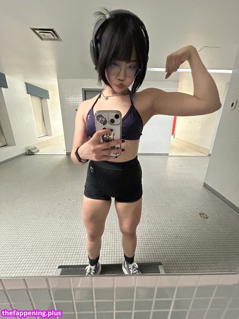 Janet He / https: / jjanethe / jjanethee / jjanether6 Fotografie OnlyFans Dezbrăcată #7