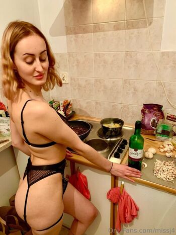 Full leaked Joanan private photo