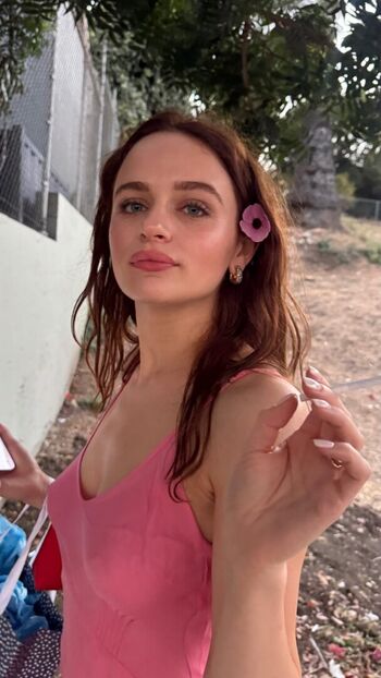 Full leaked Joey king page private photo