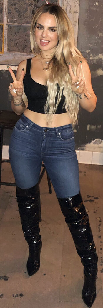 Full leaked Jojo private photo