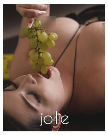 Full leaked Jollie magazine private photo