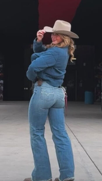 Full leaked Jordan blue private photo
