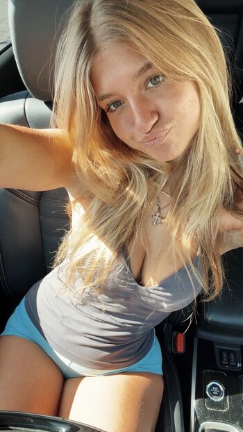 Full leaked Jordanavallone private onlyfans photo