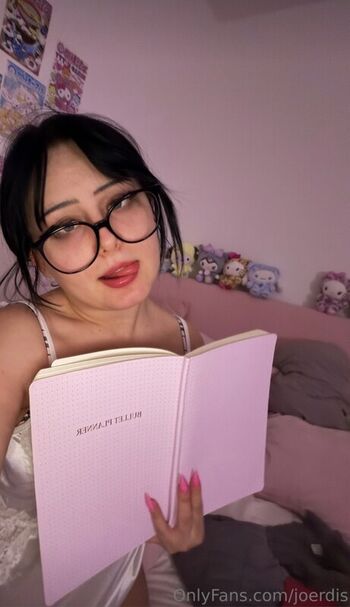 Full leaked Jouerdis private photo