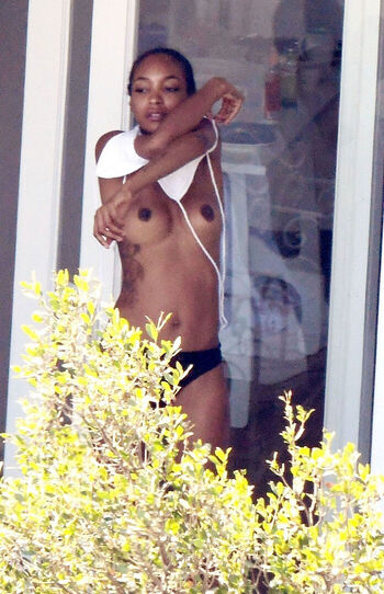 Full leaked Jourdan dunn private photo