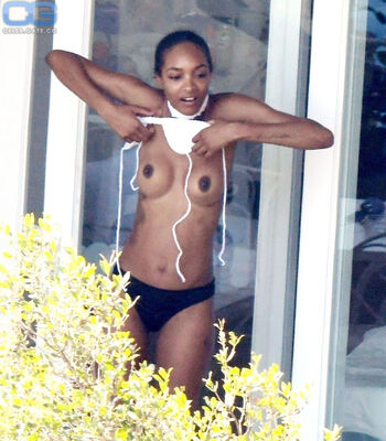 Full leaked Jourdan dunn private photo