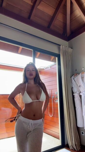 Full leaked Joy hallyday private photo