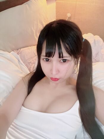 Full leaked Joyce poring page private photo