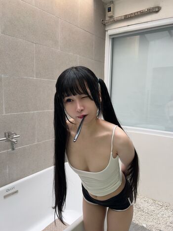 Full leaked Joyce poring page private photo