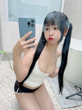 Full leaked Joyce poring private photo