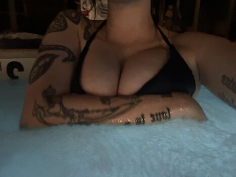 Full leaked Joyssie private photo
