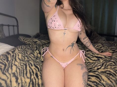 Full leaked Joyssie private photo