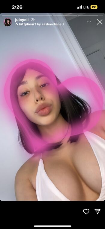 Full leaked Juicycii private onlyfans photo