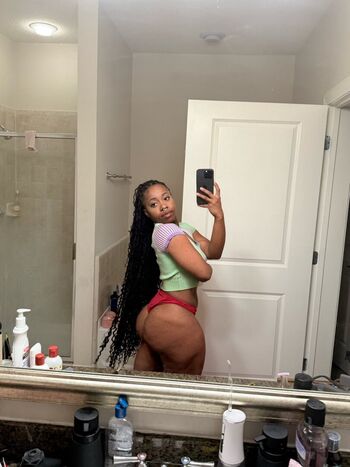 Full leaked Juicythadiva private onlyfans photo