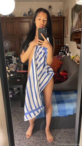 Full leaked Jujuna private photo