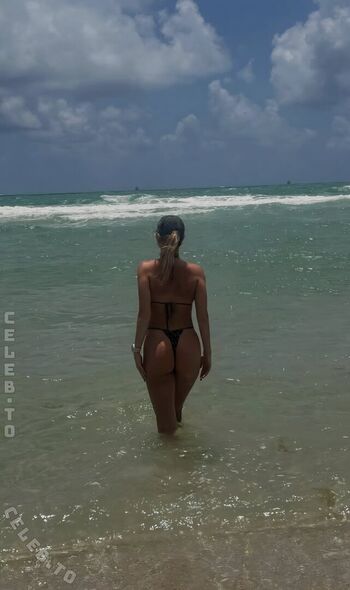 Full leaked Julia private photo