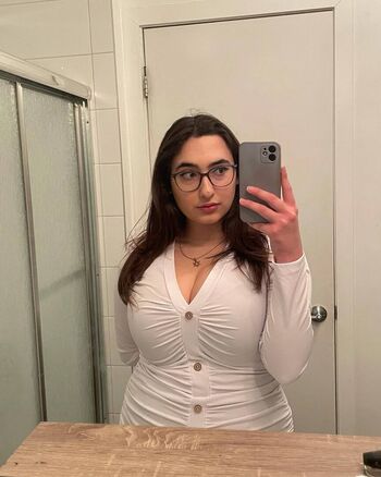 Full leaked Julia ain private photo