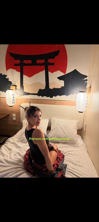 Full leaked Julia bayonetta private photo