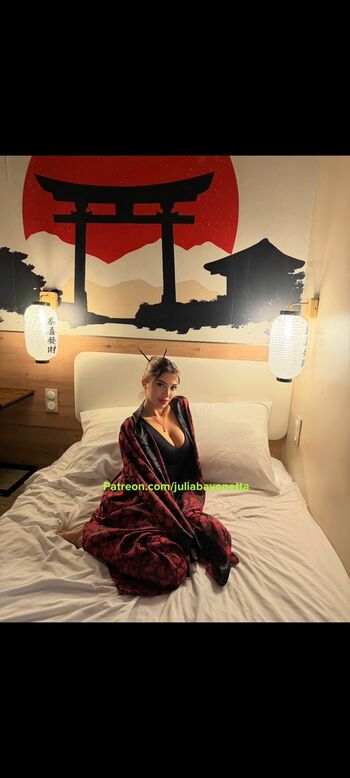 Full leaked Julia bayonetta private photo