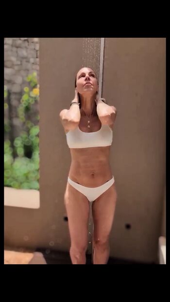 Full leaked Julia bradbury private photo