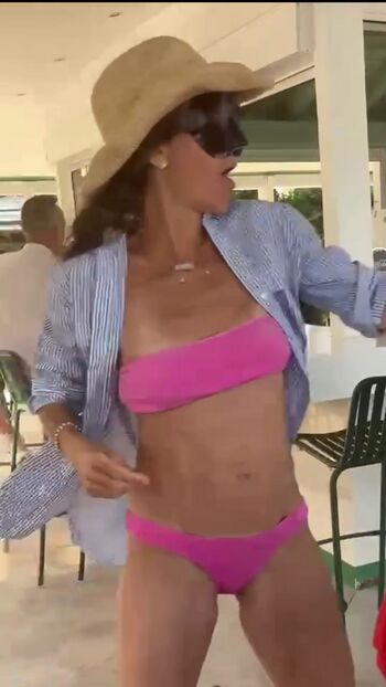 Full leaked Julia bradbury private photo