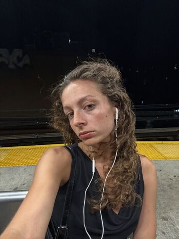 Julia Dicesare