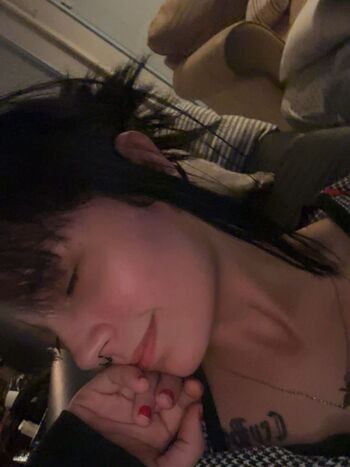 Full leaked Julia graham private onlyfans photo